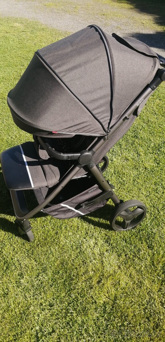 Kočárek CARRELLO BRAVO NEW (jako nový) - 10