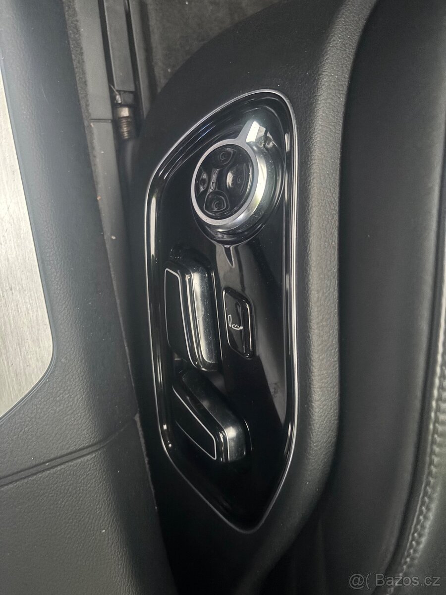 predám audi a8 4.2 TDI 283kw V8 quattro - 10