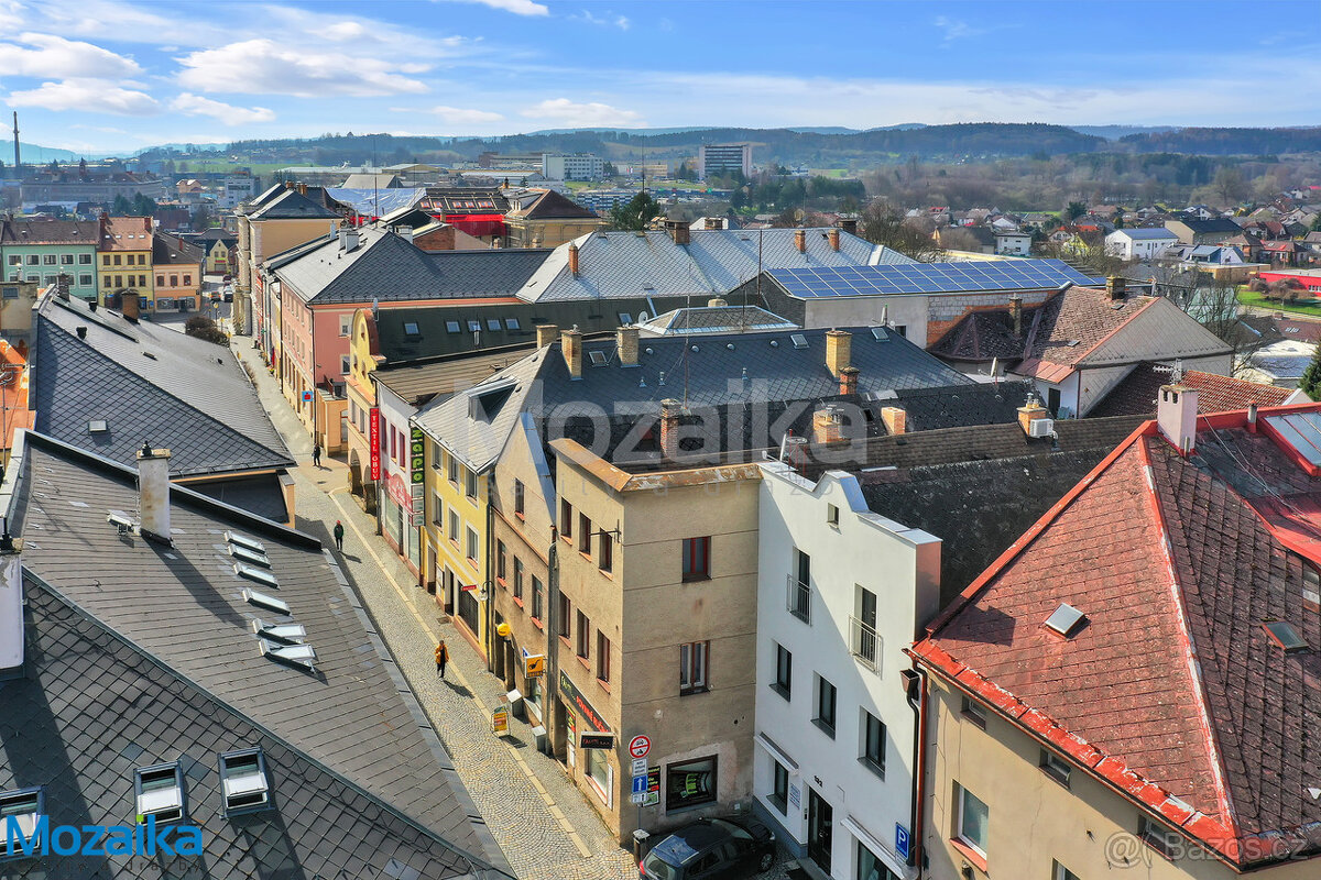 Obchodní dům v centru Lanškrouna. Už. pl. 704m2 - 10