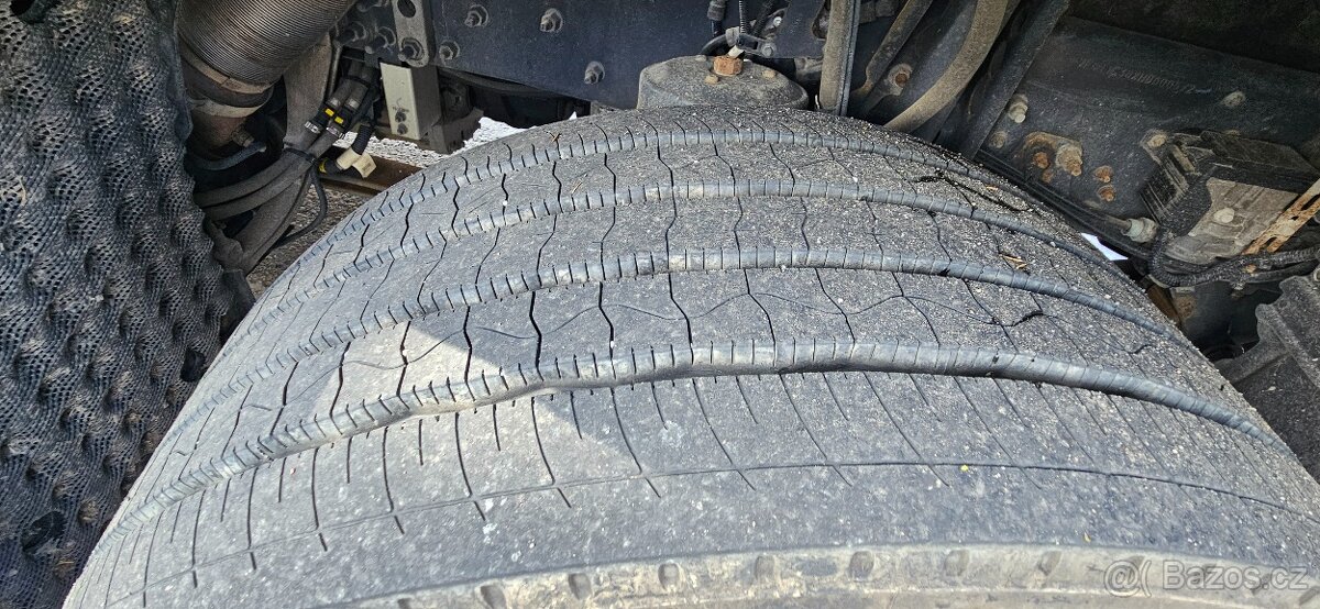 prodám tahač Renault T480 6x2 2018 E6 - 10