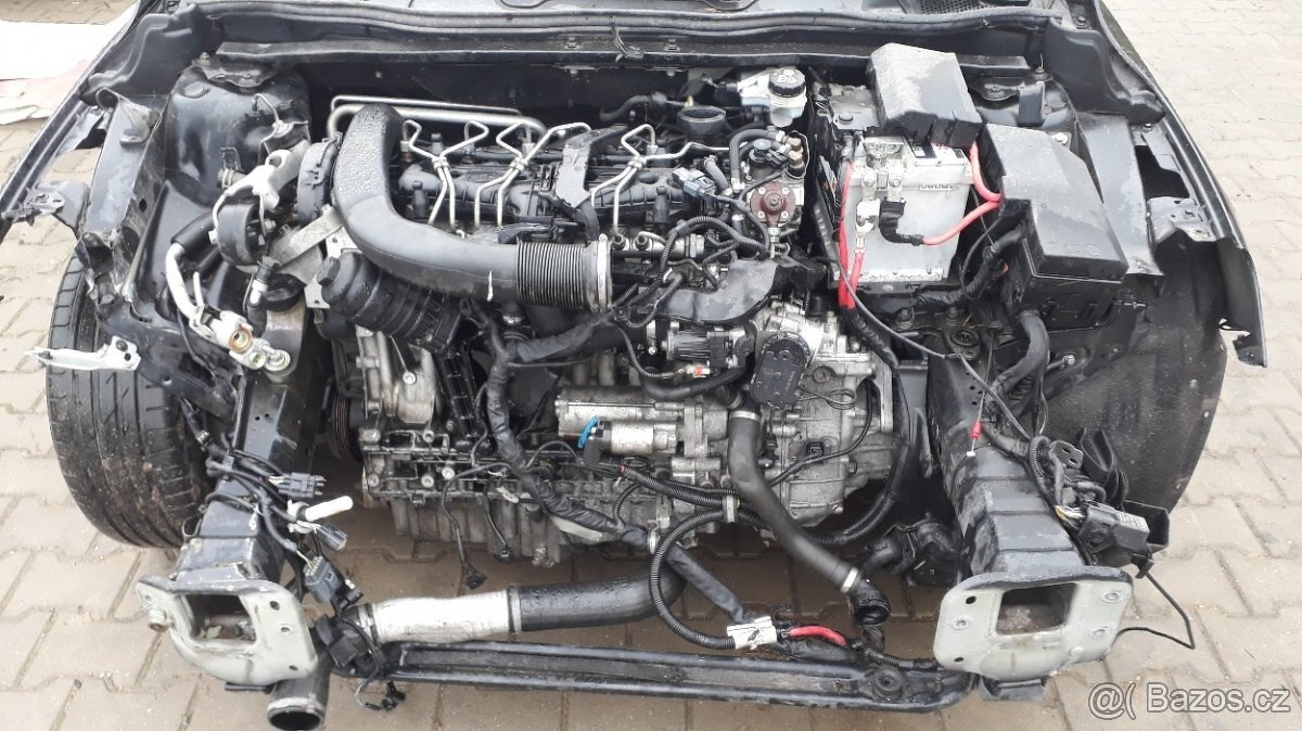 Volvo V40 D3 2.0 110 kw R.v. 2015 124000km - 10