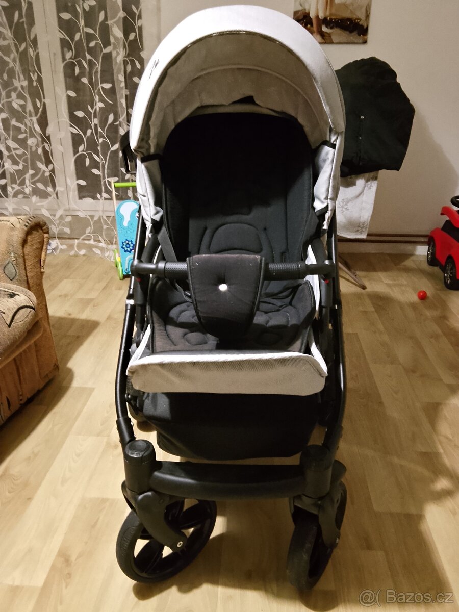 Kočárek Camarelo Zeo-12 - 10