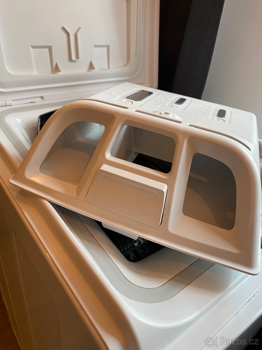 Automatická pračka INDESIT - 10