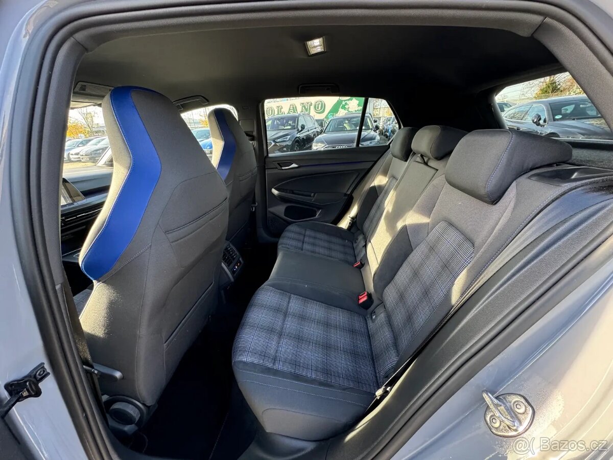 Volkswagen Golf VIII GTE TSI 180kw/kamera/LED/virtual/ACC - 10