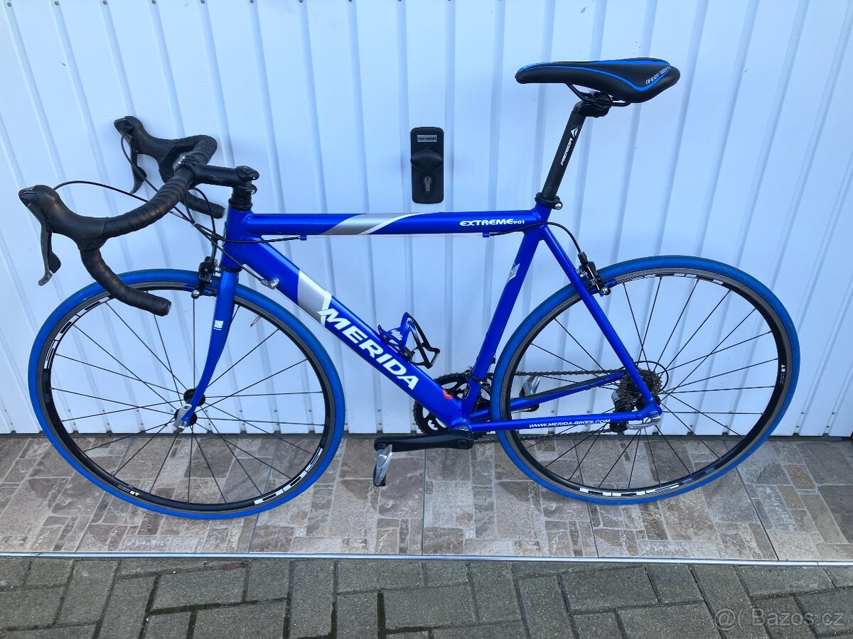 SILNIČNÍ KOLO MERIDA - 10