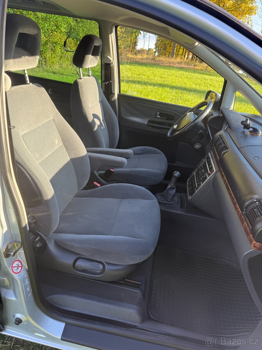 Ford Galaxy, 1.9 TDI, 96kW, GHIA, Top stav - 10