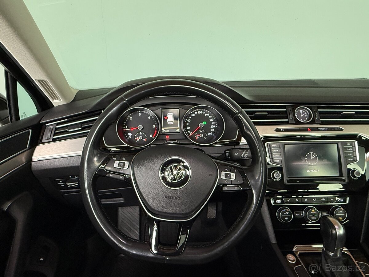 VOLKSWAGEN Passat Variant-2.0TDi-BMT-140kW-DSG-Highline-R17 - 10