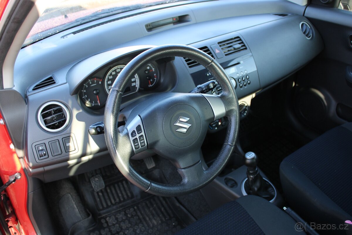 Suzuki Swift, 1,3i 67KW, KLIMA, STK 8/2027, r.v. 2010 - 10