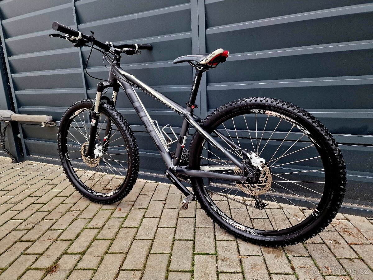 (23) Horské hliníkové kolo Cube - 10