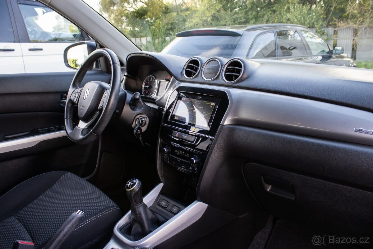 Suzuki Vitara 1.6 VVT 4x4 Allgrip 2016 - 10