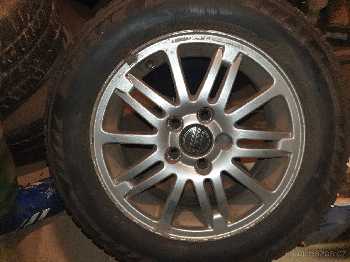 Prodám zimní kola 195/65 R15 - 10