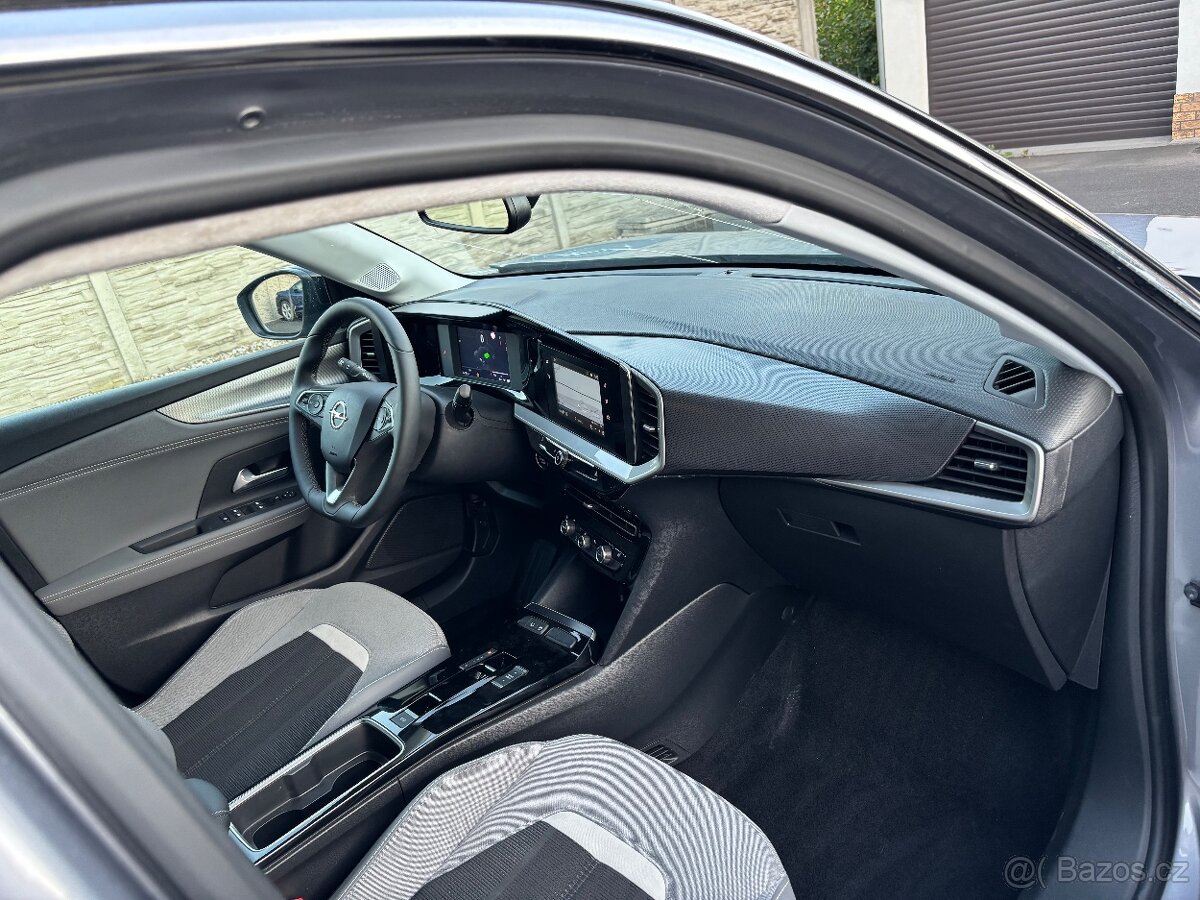 OPÉL MOKKA ELEGANCE Electric rv.2025 - 10