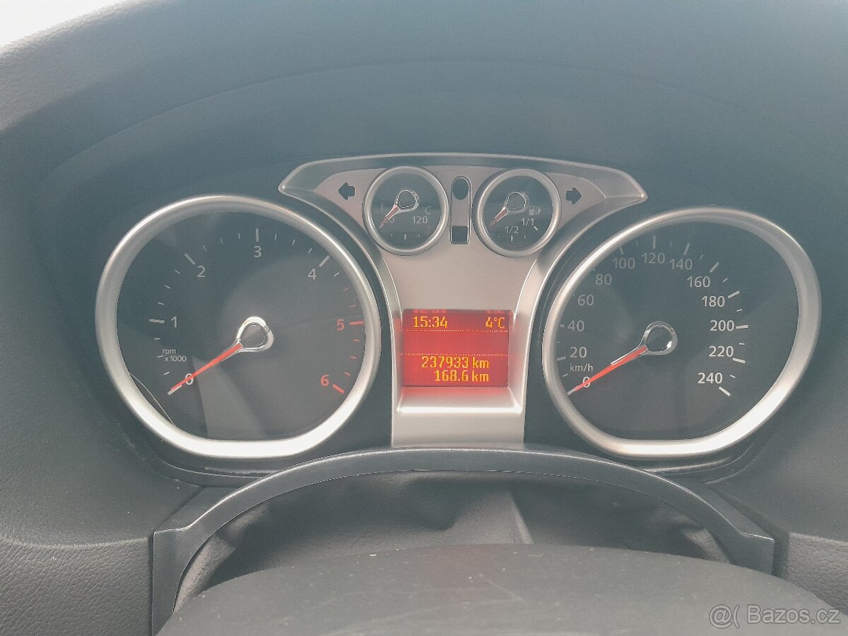 Ford Focus combi 1.6.TDCi, 80kW, manuál - 10