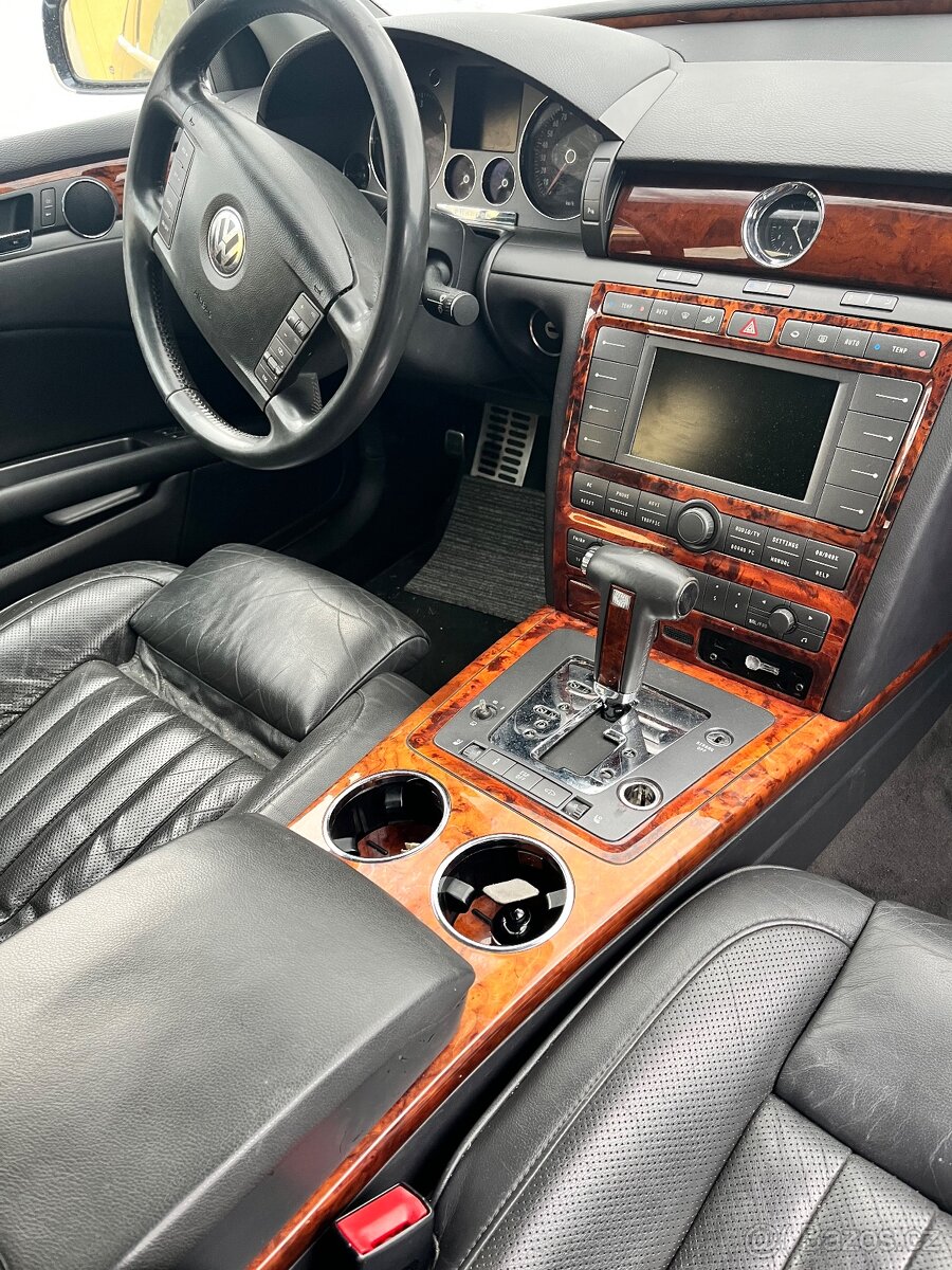 Volkswagen Phaeton - 10