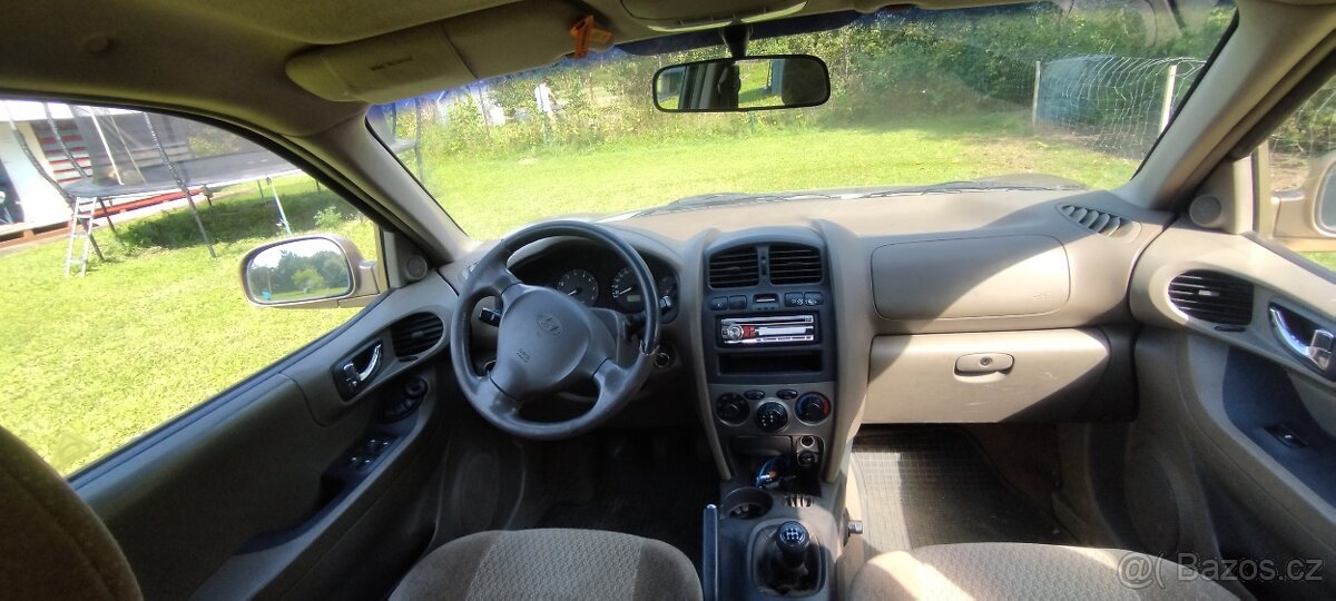 Hyundai Santa Fe 2,4i 4x4 - 10