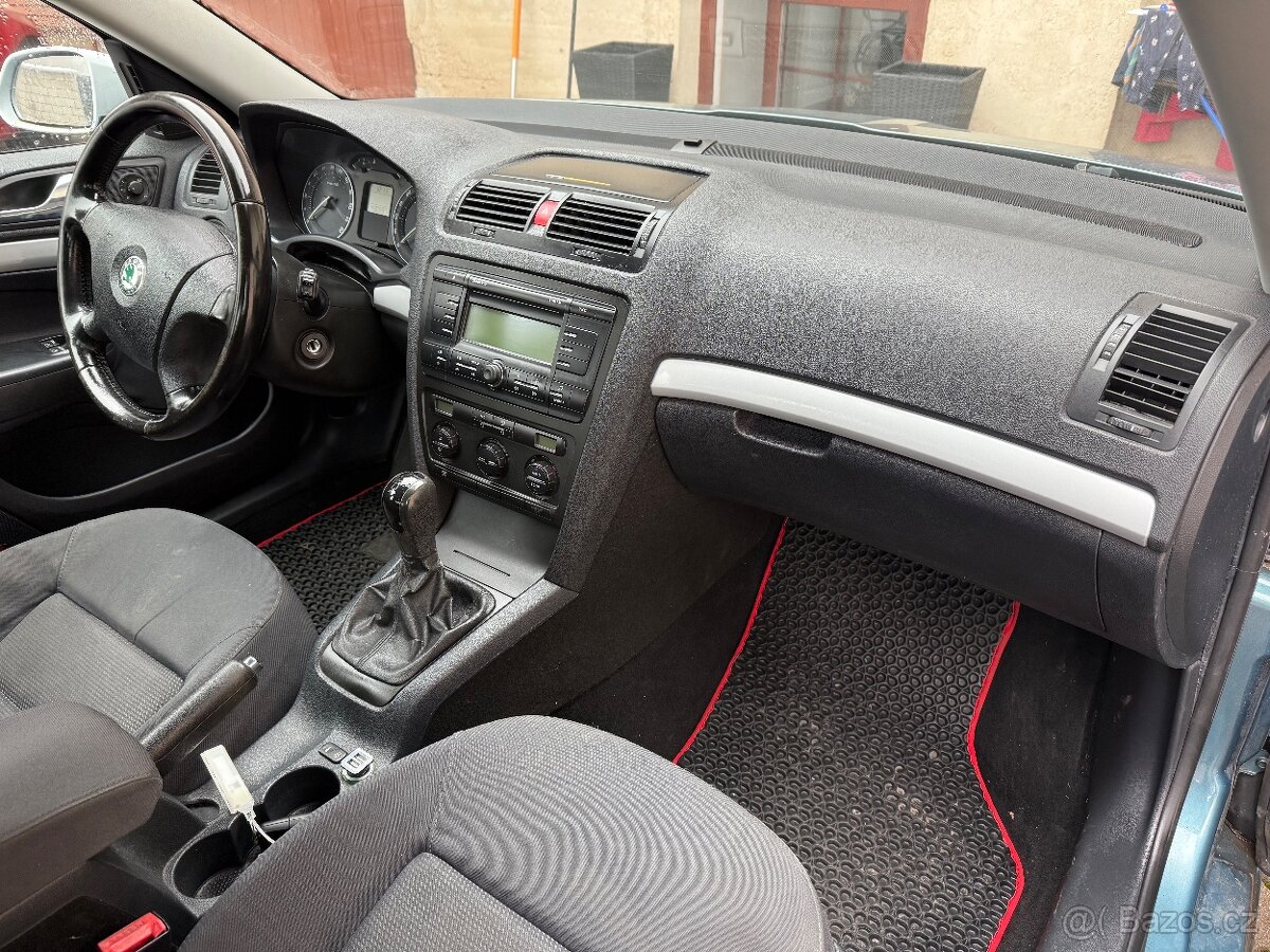 Škoda Octavia II 1.9TDI 77KW, 2005, KLIMATIZACE. - 10