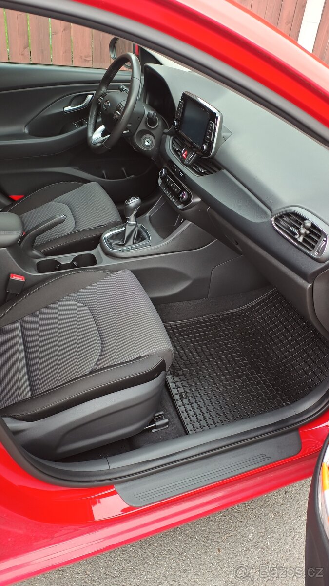 Hyundai i30 1.5DPi 81kw HB - 10