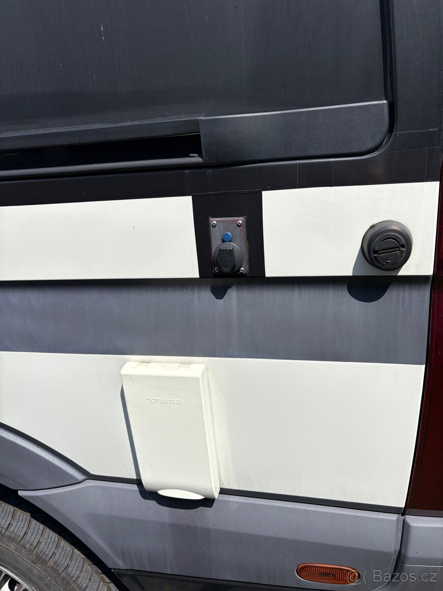 Obytný Volkswagen VW Crafter zimní - 10