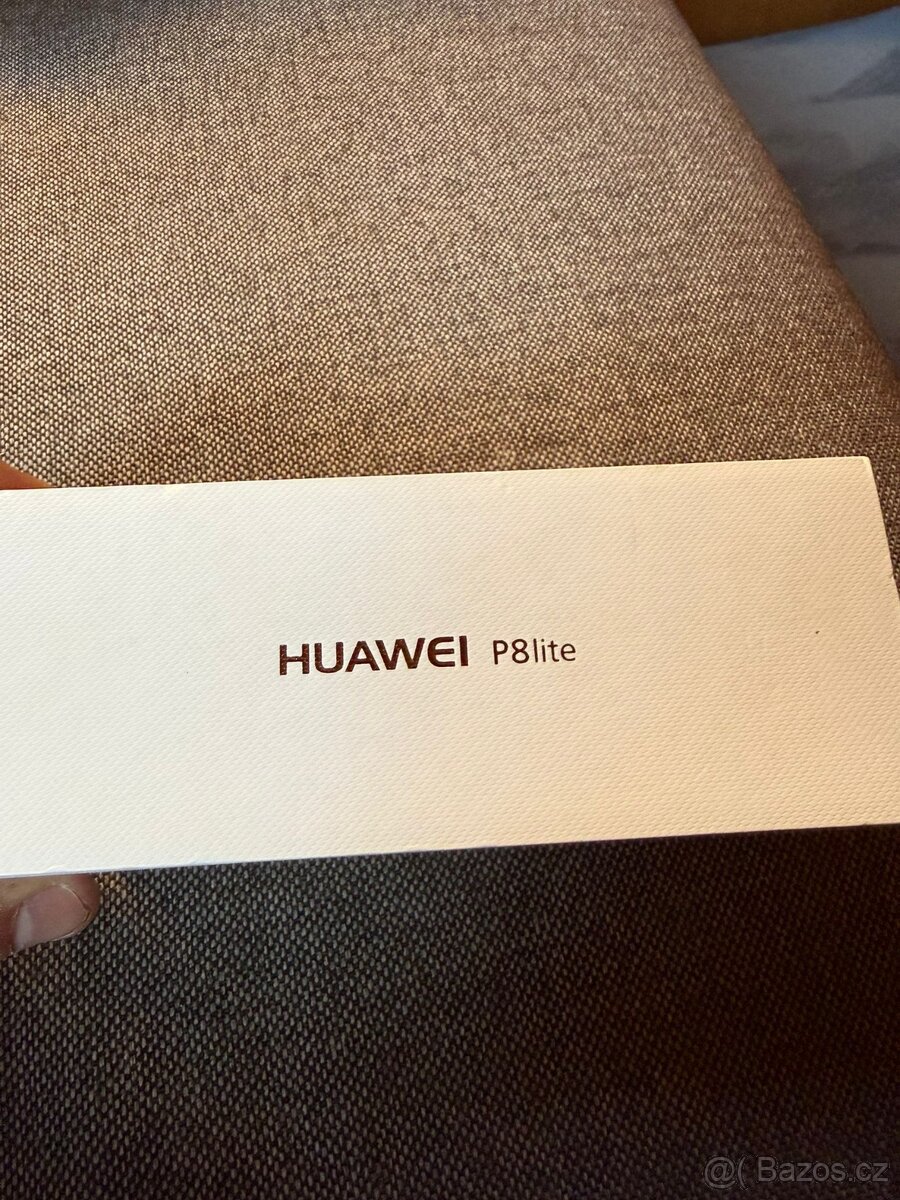 Huawei P8 lite - Top stav - 10