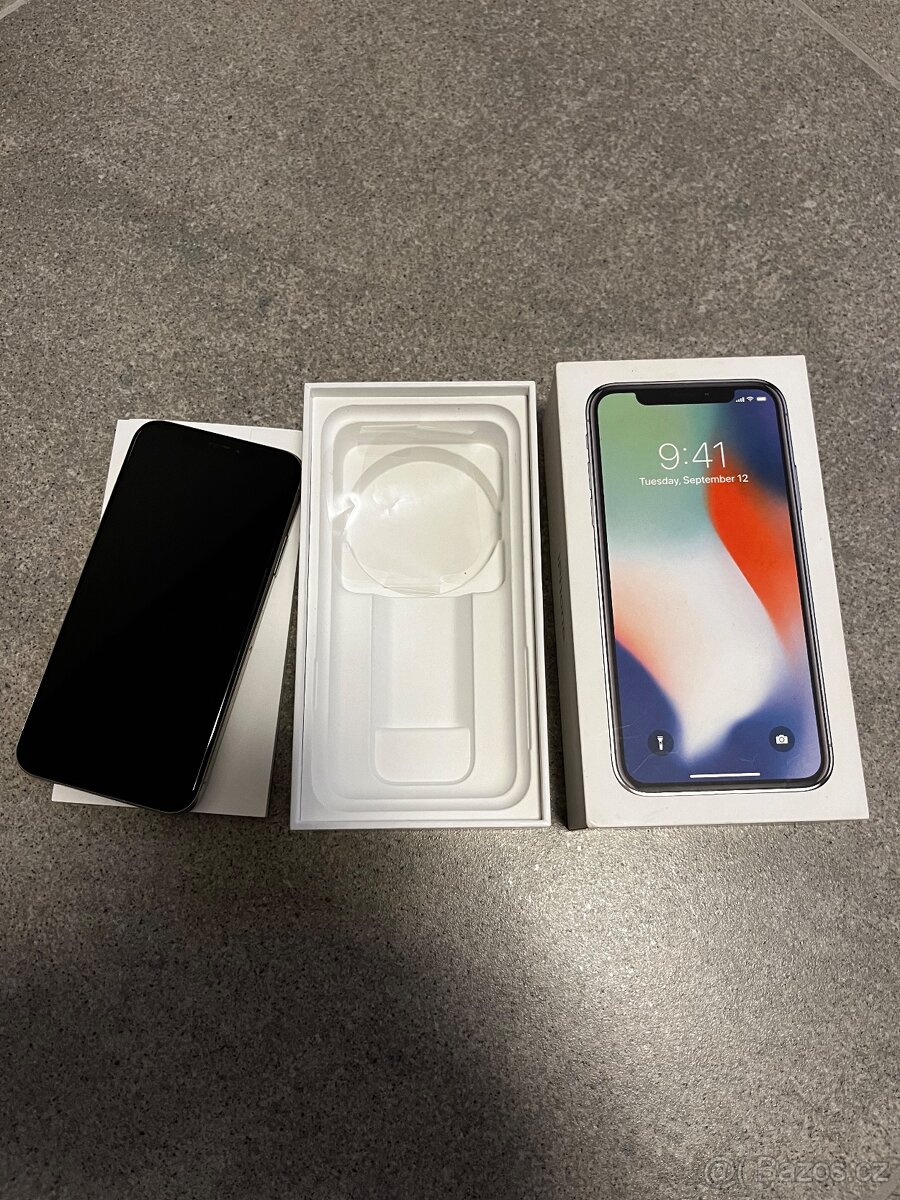 iPhone X 64GB - 10