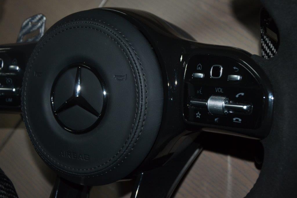 Volant Mercedes-Benz AMG - 10