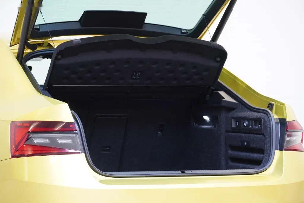 Škoda Superb, 2.0TDI 147KW,SPORTLINE,DSG,4X4 - 10