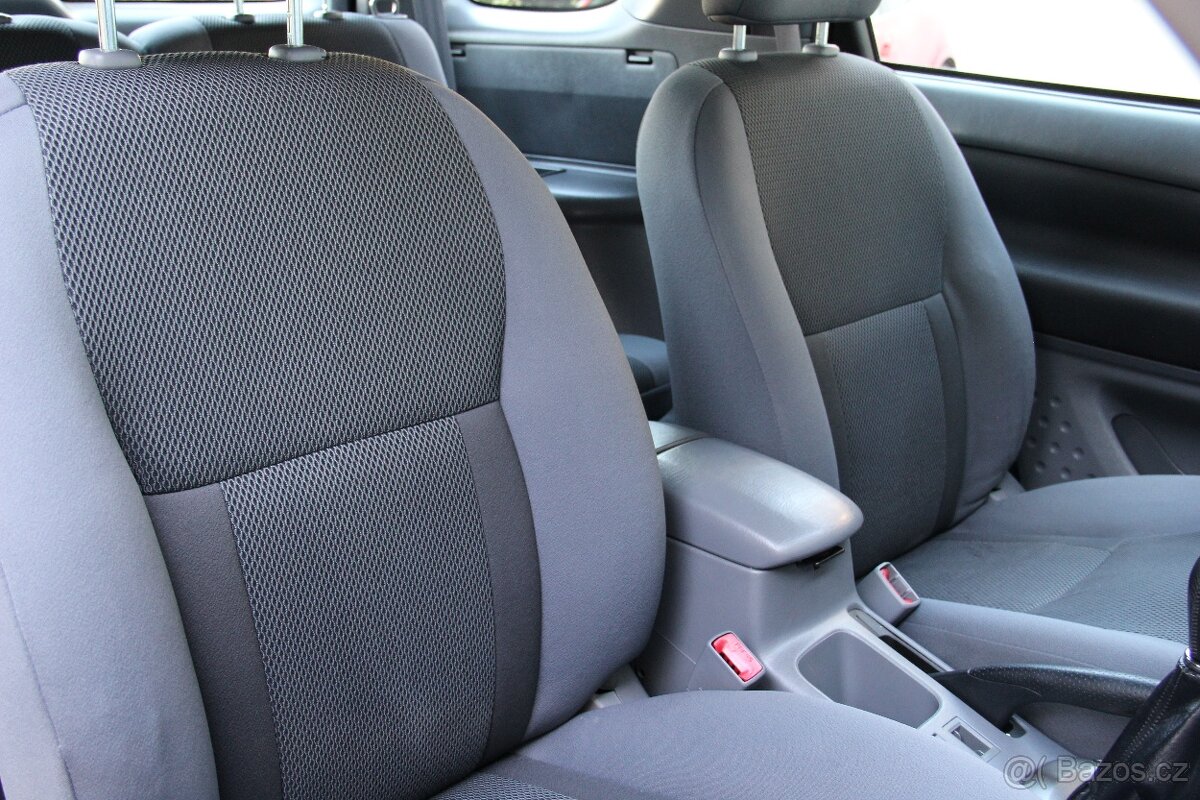 Toyota RAV4 2.0D-4D 116PS Spezial 4x4 - 10