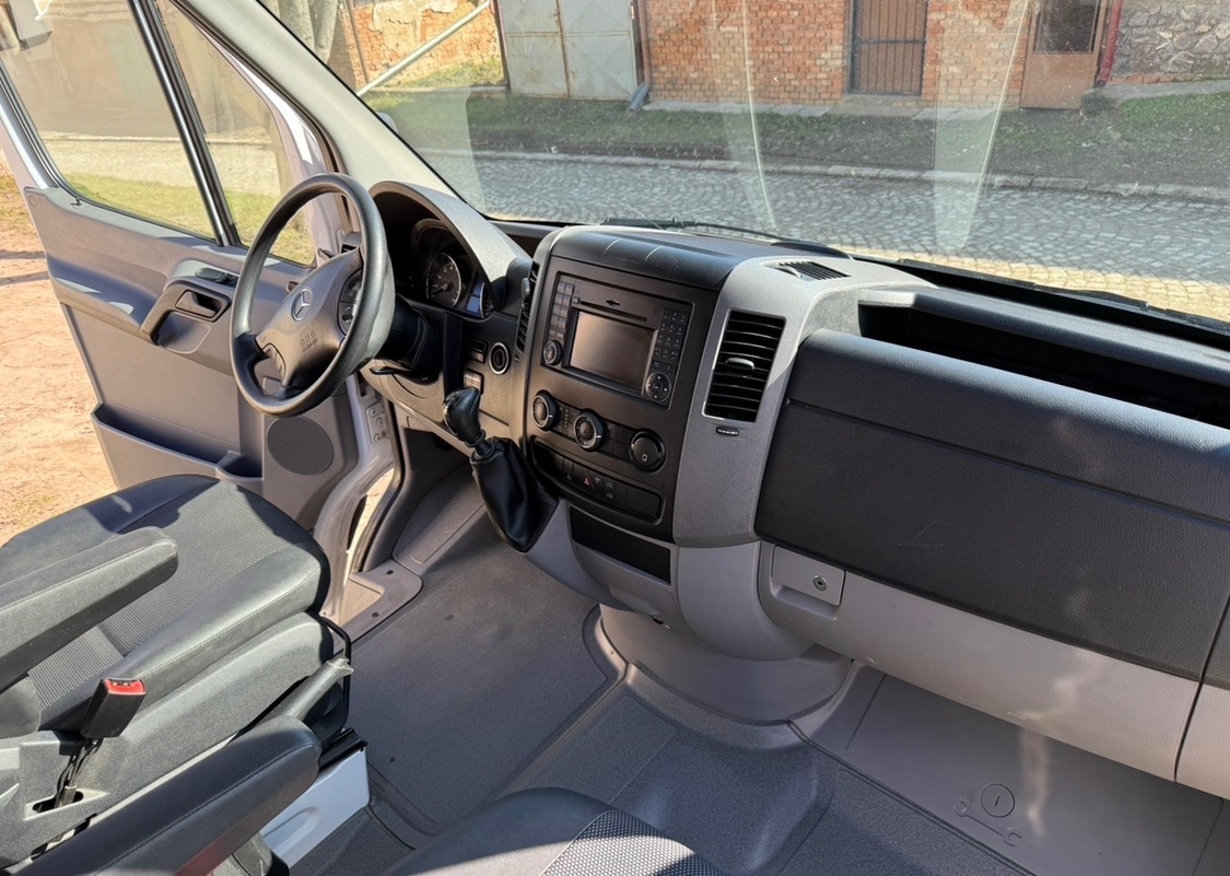 MERCEDES-BENZ SPRINTER 2.2CDi rok 2013 přestavba obytný vůz - 10
