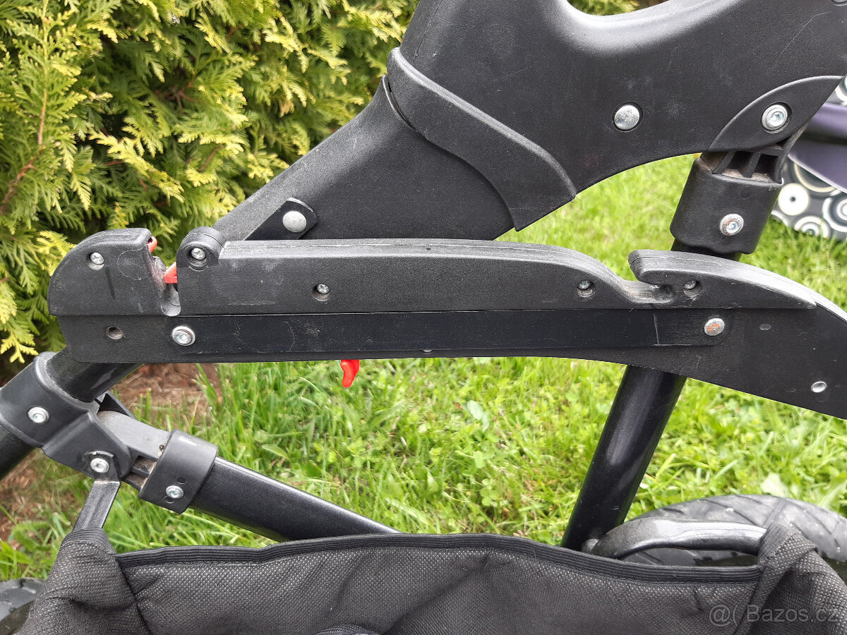 Kočárek Twinx - 10