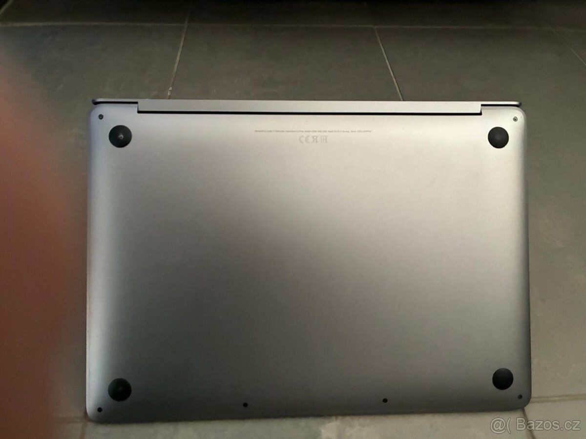 MacBook Pro (13palcový, 2020) SDD 512 GB - 10