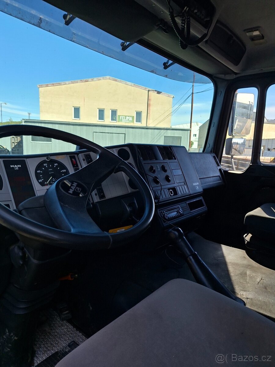 Šroubový kompresor Atlas Copco XAHS 350 - 10