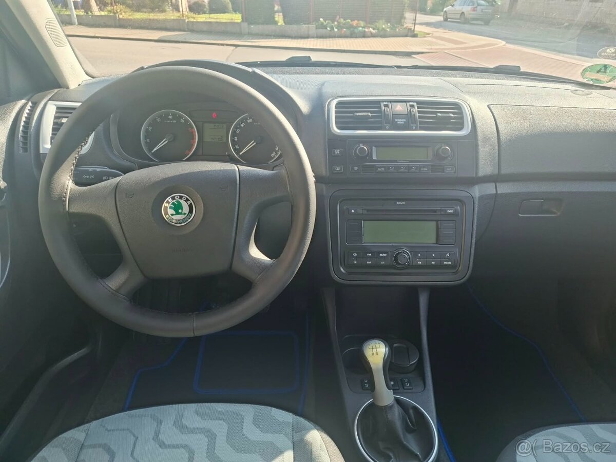 Škoda fabia kombi 1.4 16v - 10