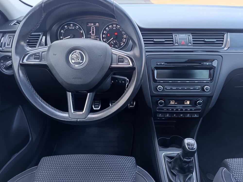 Škoda Rapid 1.2 Tsi 6 Kvalt panorama xenon 138150 km - 10