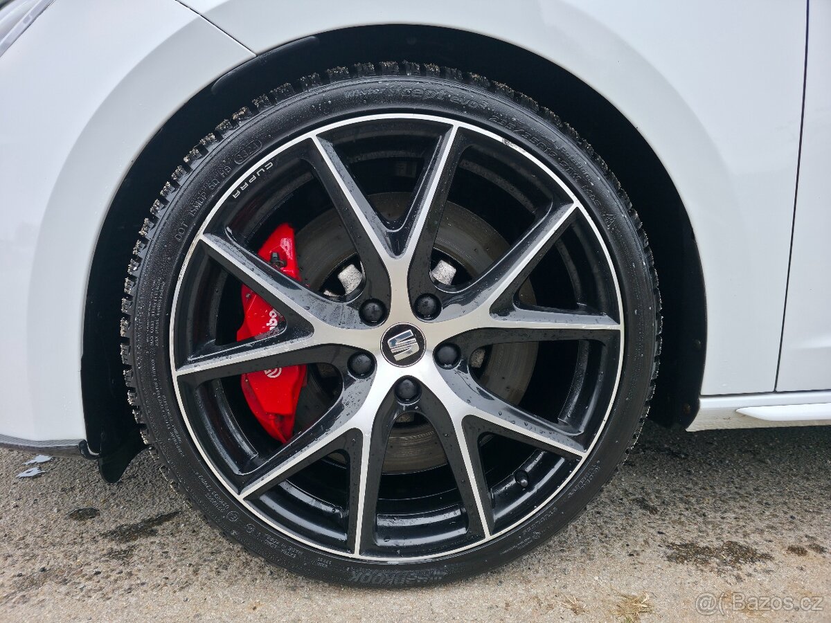 Leon Cupra ST 300 4Drive Carbon Edition - 10