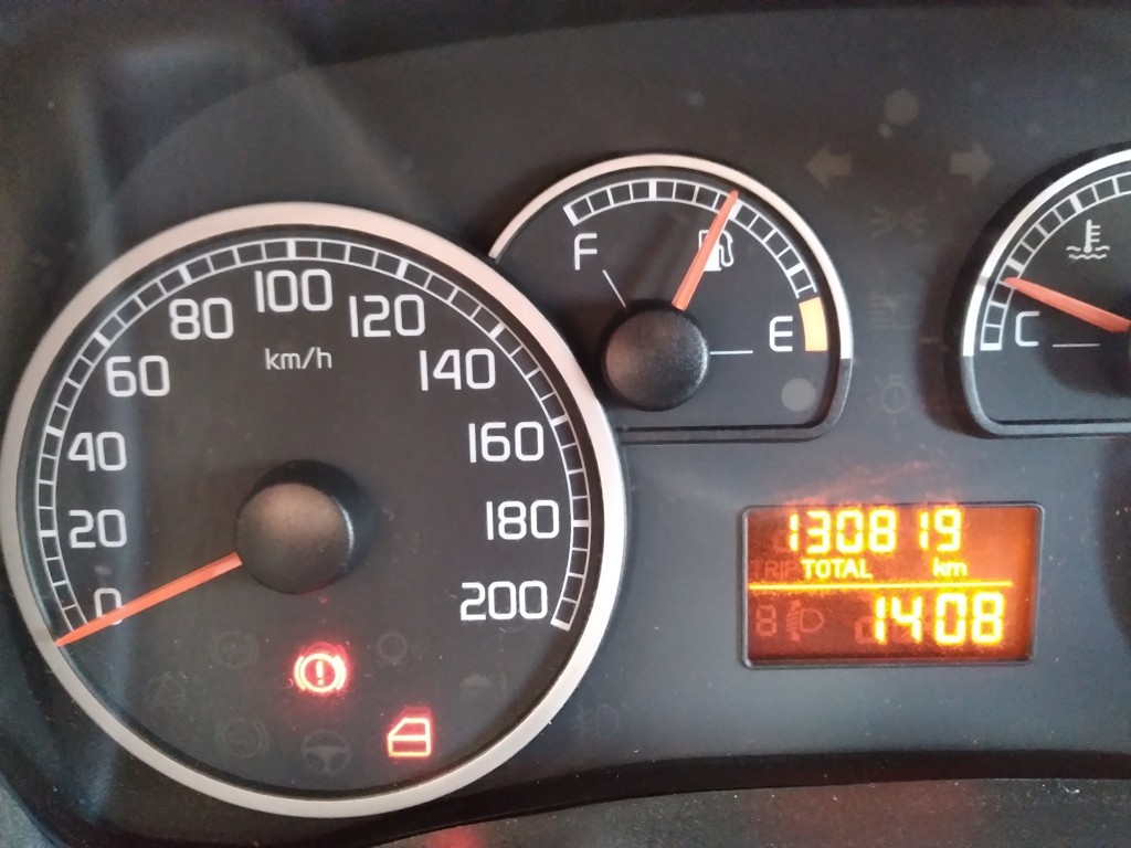 FIAT PUNTO 1.2 8V - 10