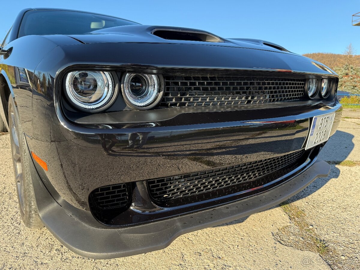 Dodge Challenger sxt plus 2018 3.6l v6 - 10