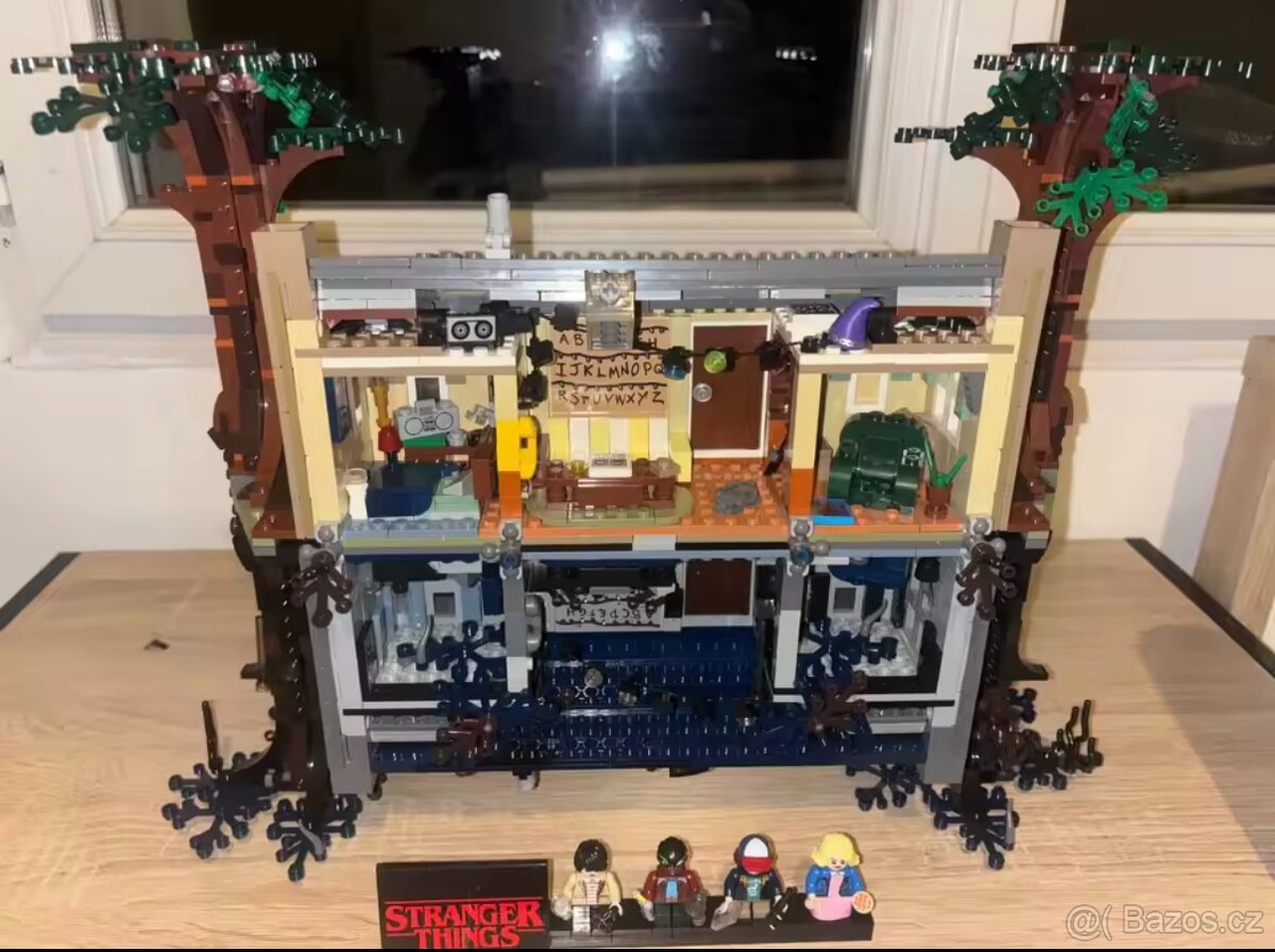 Stranger Things Upside Down 75810 - 10