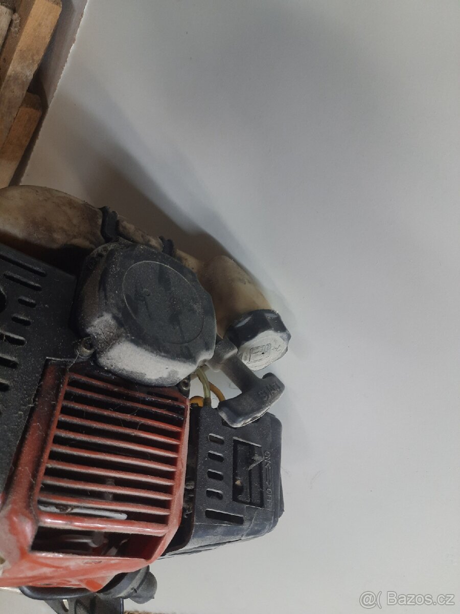 Prodám křovinořezy,pravítko,vozíky - 10