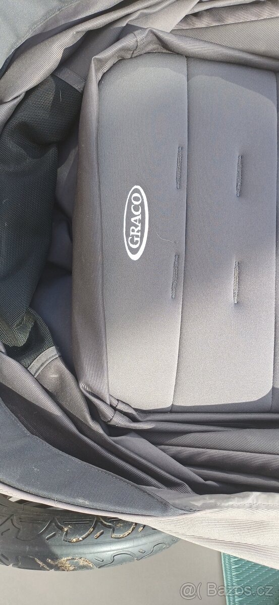 Kočárek Graco tříkolka - 10