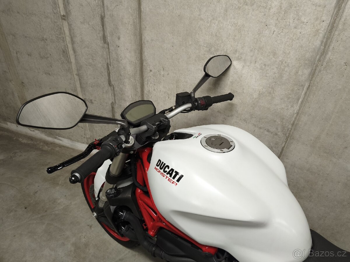 Ducati Monster 821 - 10