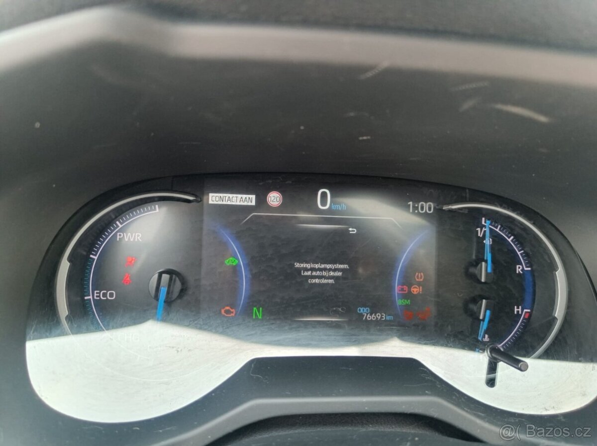 Toyota RAV 4 Hybrid - 10