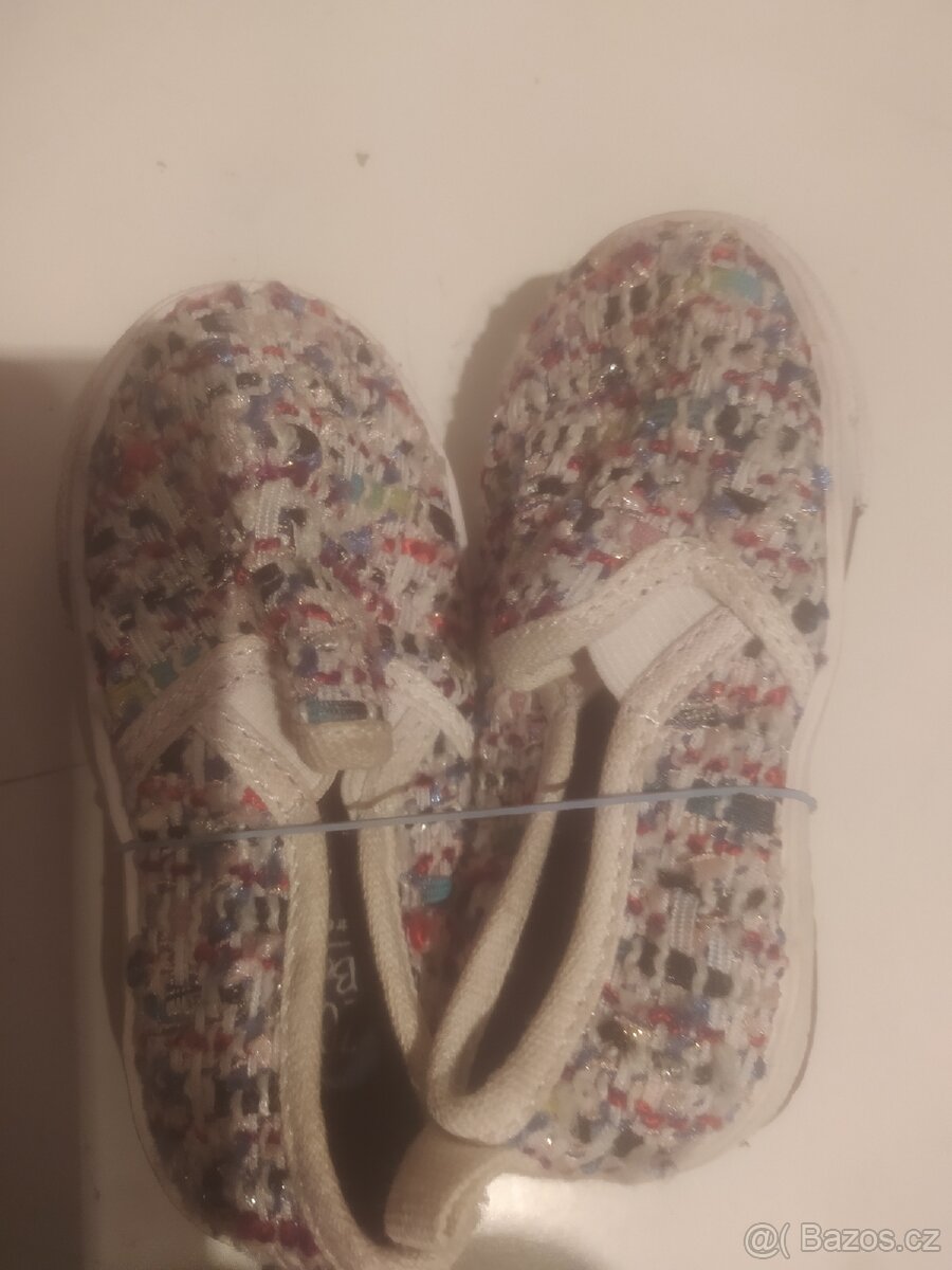 Ruzne detske boticky - 10