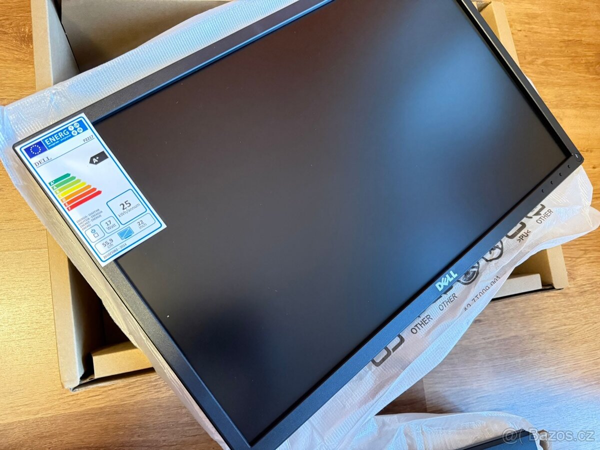 Dell P2217 | 22" | LCD | VGA, HDMI, USB2.0+3.0, 1680x1050 - 10