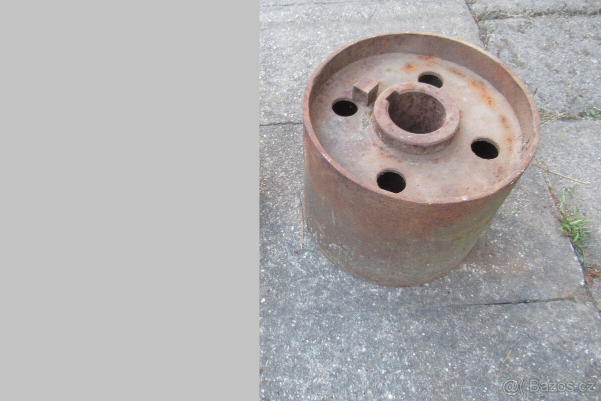 volant traktůrek stabilní motor a řemenice - 10