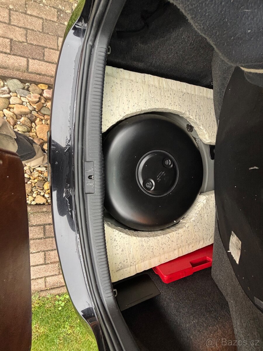 Predám VW Golf 5 2.0fsi benzín+lpg - 10