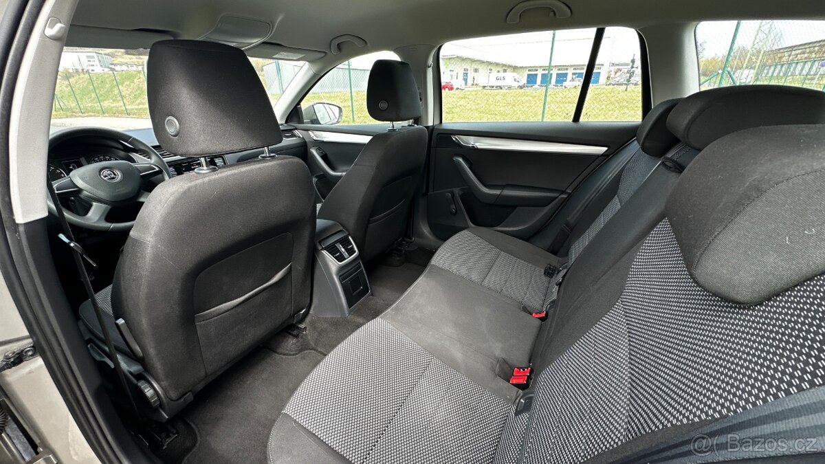 ŠKODA OCTAVIA 2.0 TDI - 10