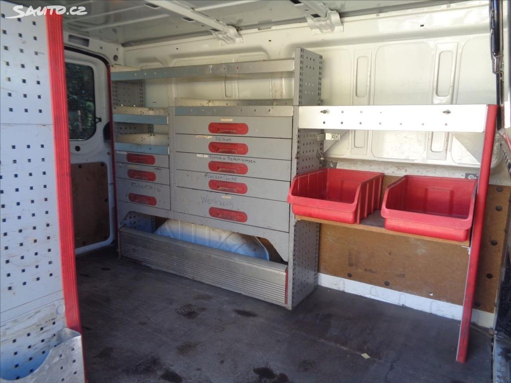 Ford Tranzit-dílna - 10