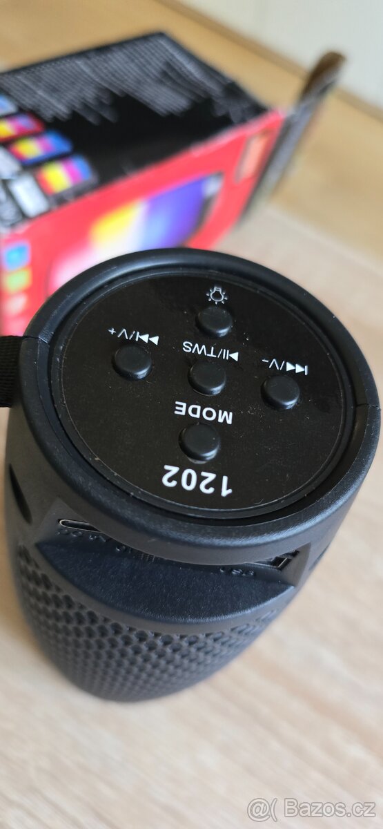 Bluetooth reproduktor s LED podsvícením - 10