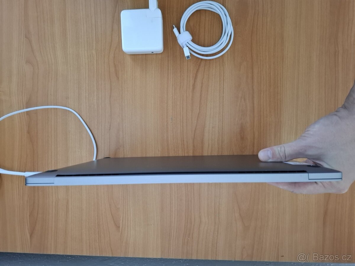 MacBook Pro 16 2019 i7 9.Gen 16GB 500 SSD - 10