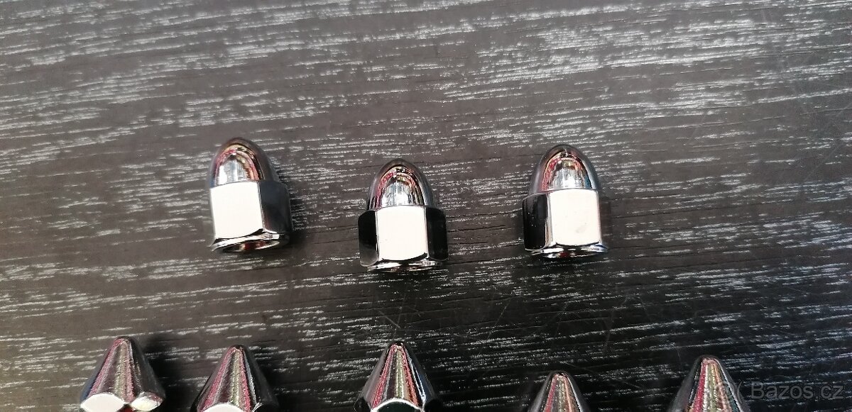 Chromové doplňky na motocykl - 10
